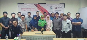 Pelatihan Software Stata Kerjasama LOGOV Celebes - FEBI UIN Alauddin Makassar